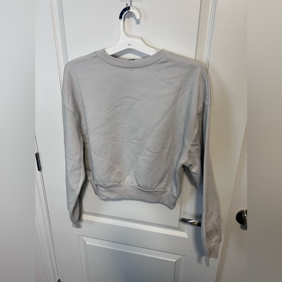 NWT | Wild Fable (Target) |  Cropped Grey Crew Neck Sweat Shirt | Size L - Picture 6 of 6